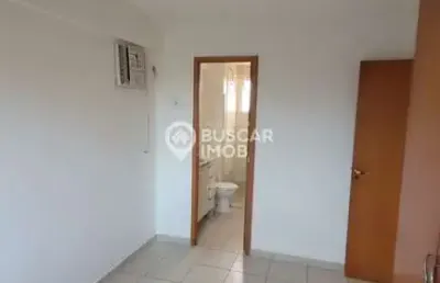 Apartamento com 3 quartos para alugar na Rua Pataro Machado, 310, Centro, Lauro de Freitas
