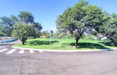 Terreno em condomínio fechado à venda na Alameda das Serras, Parque Village Castelo, Itu