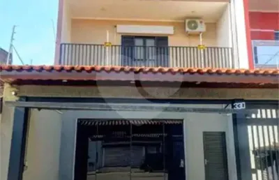 Sobrado com 3 quartos para locação em jardim são guilherme - sp