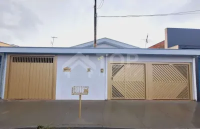 Casa com 4 quartos à venda na Vila São José, São Carlos 
