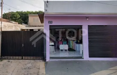 Sobrado a venda com salao comercial de 60 metros com 1 banheiro, area total do terreno 250  metros