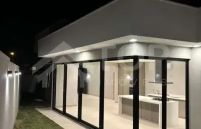 Linda casa a venda no condominio jardim jockei club a em sao carlos