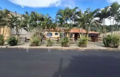 Excelente imovel de 3 dormitorios com suite e churrasqueira