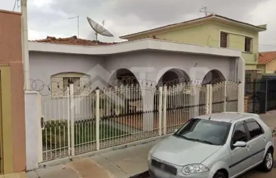 Casa com 3 quartos à venda na Vila Nery, São Carlos 