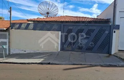 Excelente casa de 3 dormitorios  com 1 suite na vila carmen