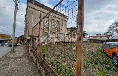 Excelente terreno no centro da cidade para locacao, ao lado do forum e banco do brasil para fins comerciais
