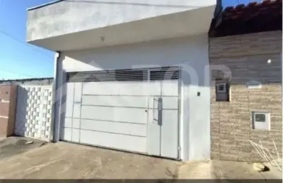 Casa de 2 dormitorios sendo 1 suite no bairro cidade aracy ii