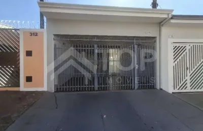 Excelente casa com 2 dormitorios em excelente localizacao