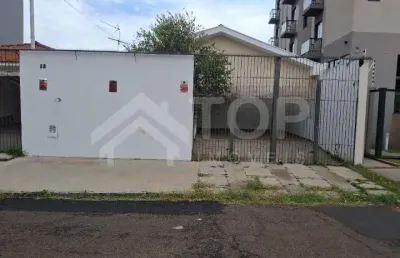 Excelente casa de 3 dormitorios no bairro parque arnold schmidt