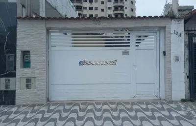Linda casa - localizada no bairro aviação - 100 metros da praia
