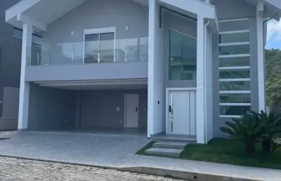 Casa à venda no bairro ariribá - balneário camboriú/sc