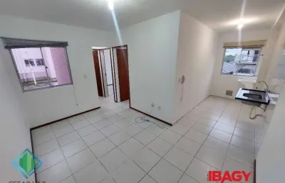 Apartamento com 2 quartos à venda na rua pedro theisen júnior, 39, aririu, palhoça, 44 m2 por r$ 210.000