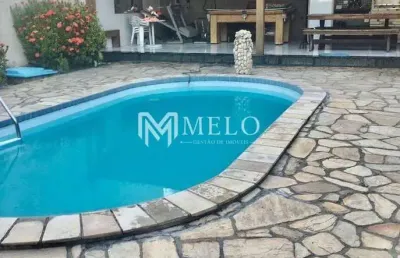 Vendo casa no bairro do cajueiro / recife (próximo ao arruda)..