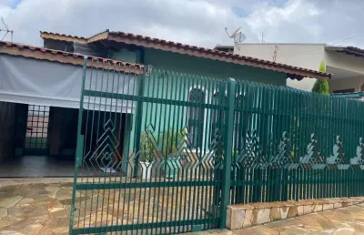 Casa com 3 quartos à venda no Jardim Centenário, Poços de Caldas 