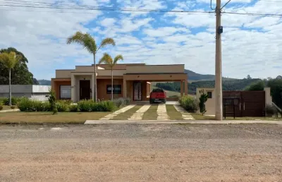 Casa em condomínio fechado com 4 quartos à venda no Residencial e Industrial Campo Alegre, Poços de Caldas 