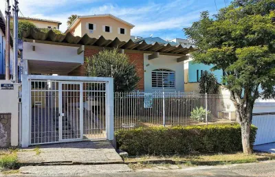 Casa com 4 quartos para alugar no São Geraldo, Poços de Caldas 