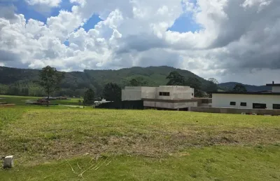 Terreno à venda no Bortolan, Poços de Caldas 