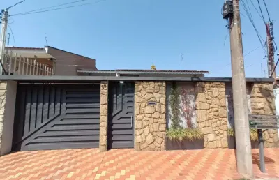 Casa com 3 quartos à venda no Parque Primavera, Poços de Caldas 