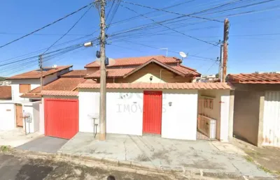 Casa com 2 quartos para alugar no Jardim Ipê, Poços de Caldas 