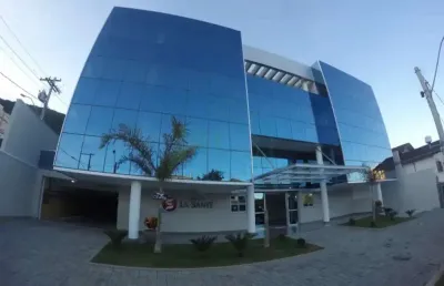 Casa comercial para alugar no Centro, Poços de Caldas 