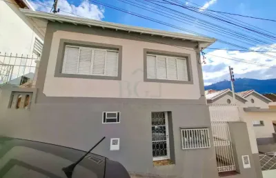 Casa com 3 quartos para alugar no Centro, Poços de Caldas 