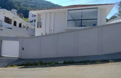 Casa com 3 quartos para alugar no Jardim dos Estados, Poços de Caldas 