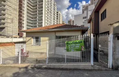Casa com 2 quartos para alugar no Centro, Poços de Caldas 