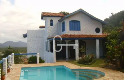 Casa com 4 dormitórios à venda, 133 m² por r$ 1.600.000,00 - guaraú - peruíbe/sp