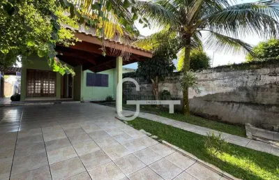 Casa com 3 dormitórios à venda, 214 m² por r$ 560.000,00 - centro - peruíbe/sp