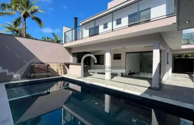 Casa com 5 dormitórios à venda, 270 m² por r$ 3.000.000,00 - centro - peruíbe/sp