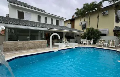 Casa com 5 dormitórios à venda, 339 m² por r$ 2.800.000,00 - bougainvillee i - peruíbe/sp