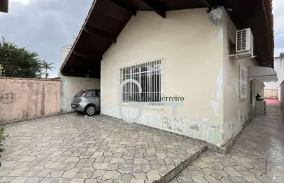 Casa com 3 dormitórios à venda, 109 m² por r$ 650.000,00 - centro - peruíbe/sp