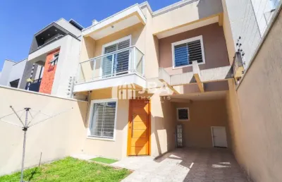 Sobrado duplex seminovo. de frente para a rua no alto boqueirão