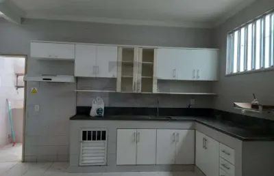 Casa para vender com 4 quartos, sendo 1 suíte no bairro luzia em aracaju