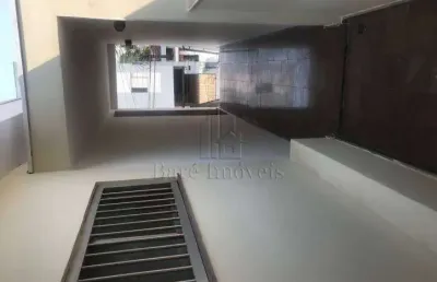 Sobrado amplo e reformado - ideal para sua família!