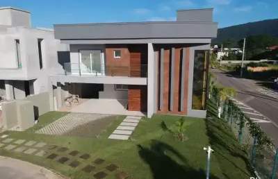 Oportunidade casa em condomínio fechado com 3 dormitórios suites