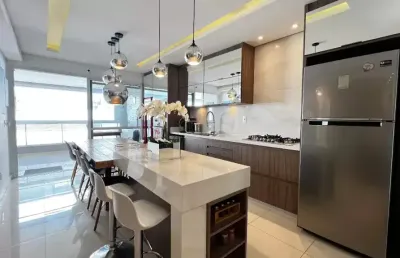 Rw - apartamento localizado em condomínio com ampla infraestrutura a apenas 300m da praia.