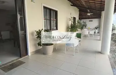 Casa com 4 quartos para alugar na rua joão marques oliveira, 20, buraquinho, lauro de freitas, 300 m2 por r$ 5.700