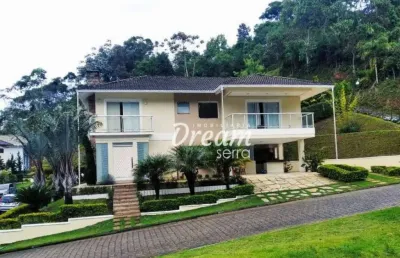 Excelente casa de alto padrão em condomínio de luxo em teresópolis/rj