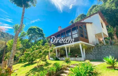 Casa com 3 dormitórios à venda, 300 m² por r$ 1.800.000,00 - albuquerque - teresópolis/rj