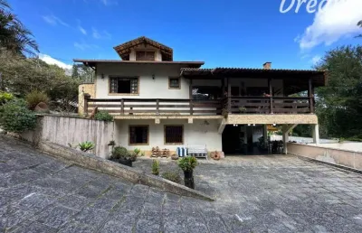 Casa com 3 dormitórios à venda, 450 m² por r$ 890.000,00 - parque do imbui - teresópolis/rj