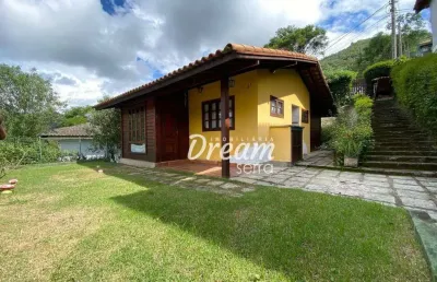 Casa com 2 dormitórios à venda, 121 m² por r$ 430.000,00 - albuquerque - teresópolis/rj