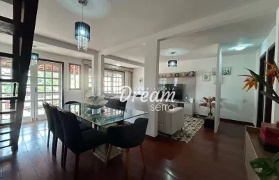 Casa com 3 dormitórios à venda, 158 m² por r$ 550.000,00 - são pedro - teresópolis/rj