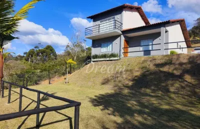 Casa com 3 dormitórios à venda, 130 m² por r$ 690.000,00 - albuquerque - teresópolis/rj