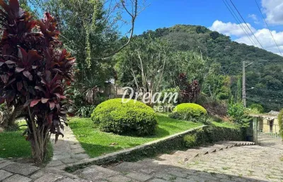 Casa com 3 dormitórios à venda, 232 m² por r$ 850.000,00 - cascata dos amores - teresópolis/rj