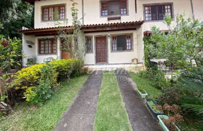 Casa com 3 dormitórios à venda, 120 m² por r$ 480.000,00 - cascata dos amores - teresópolis/rj