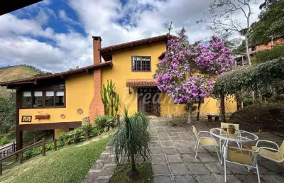 Casa com 3 dormitórios à venda, 189 m² por r$ 1.150.000,00 - vargem grande - teresópolis/rj