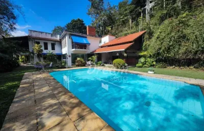 Casa com 5 dormitórios à venda, 714 m² por r$ 3.000.000,00 - parque do imbui - teresópolis/rj