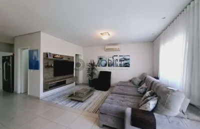 Casa ( sobrado ) com 3 dormitórios (1 suíte) no condomínio villágio di itaíci em indaiatuba.