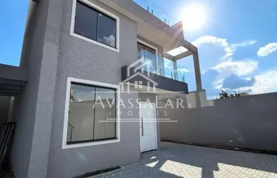 Sobrado com 3 dormitórios e terraço a venda, no bairro pinheirinho, curitiba -pr